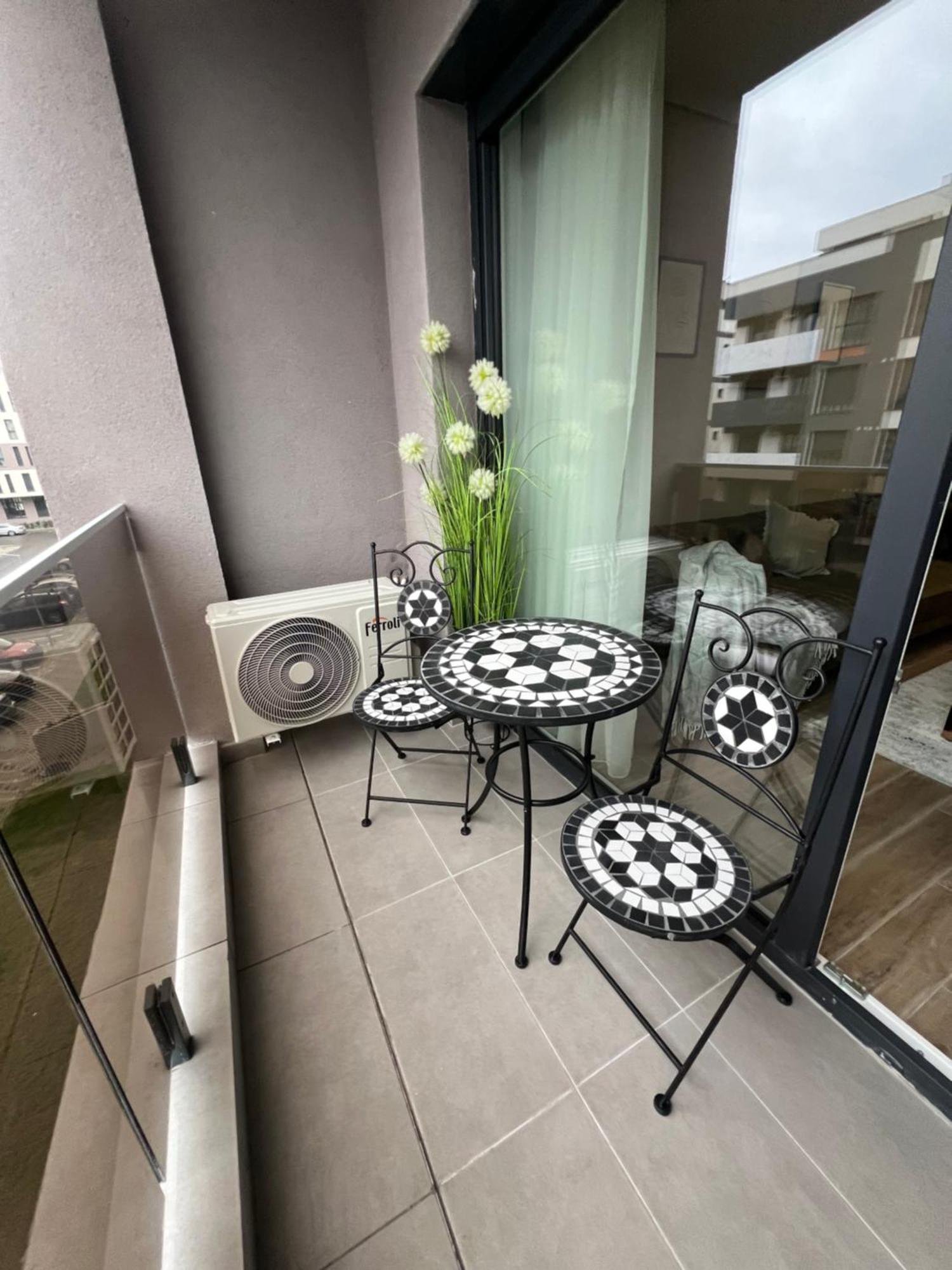 Apartament Judy Oradea Bagian luar foto